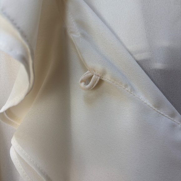 H. Apparel Cream Party Long Sleeve Ruffle Top Size SP - Picture 8 of 14